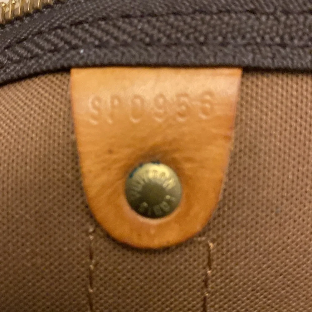 Louis Vuitton Monogram Keepall 50